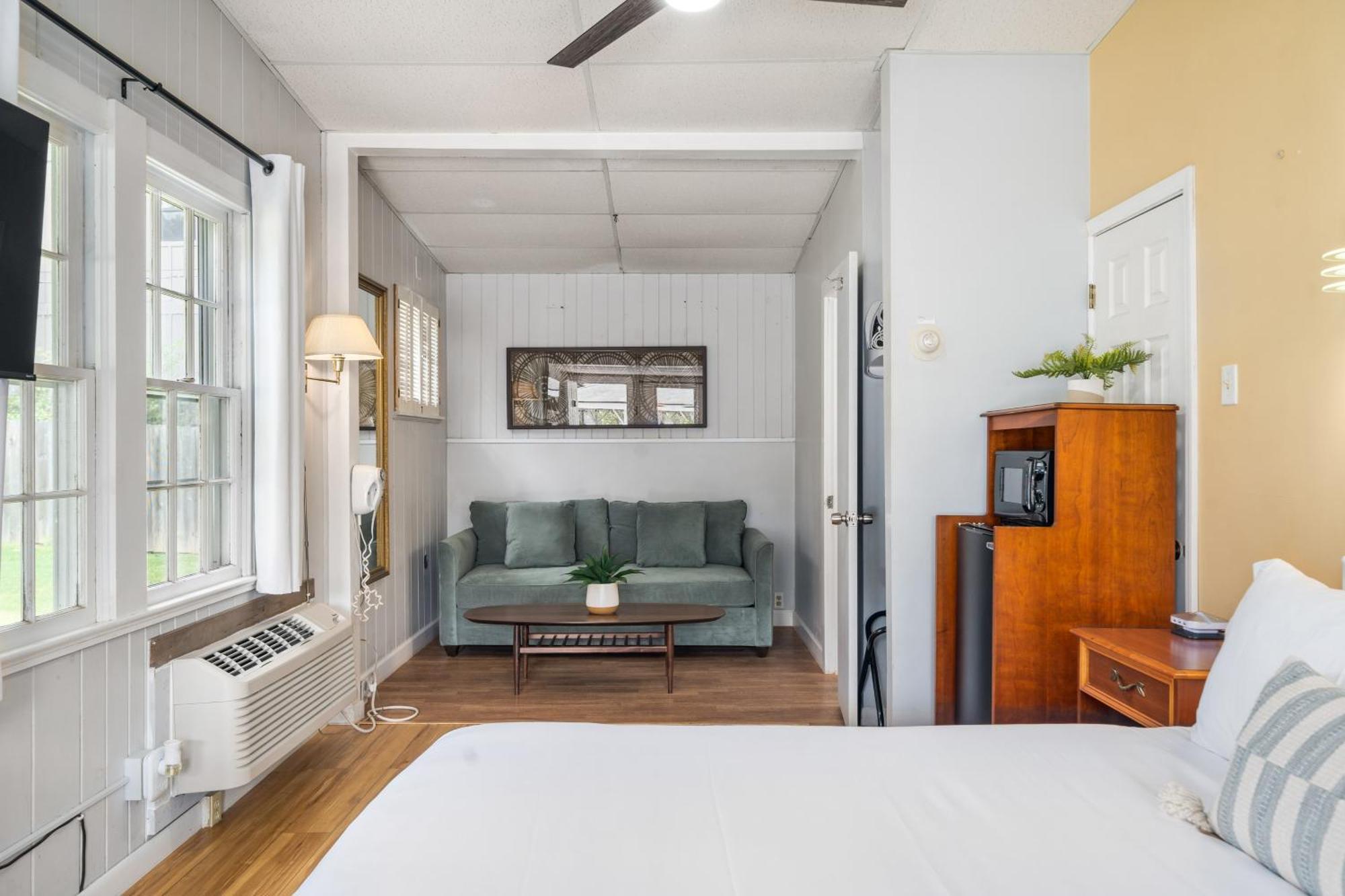 Cedarwood Inn Hendersonville Buitenkant foto