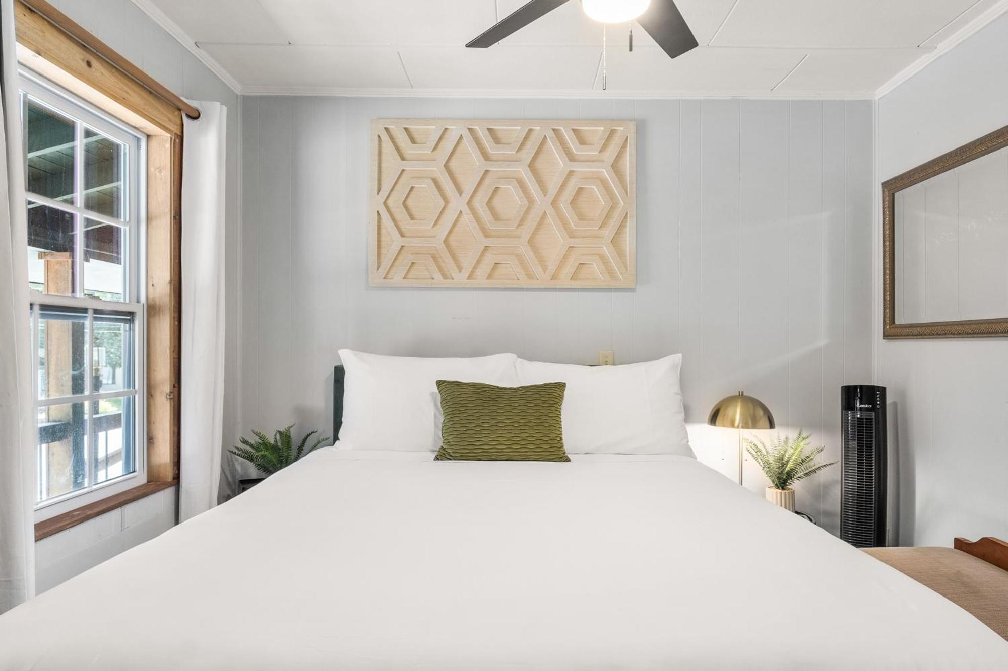 Cedarwood Inn Hendersonville Buitenkant foto