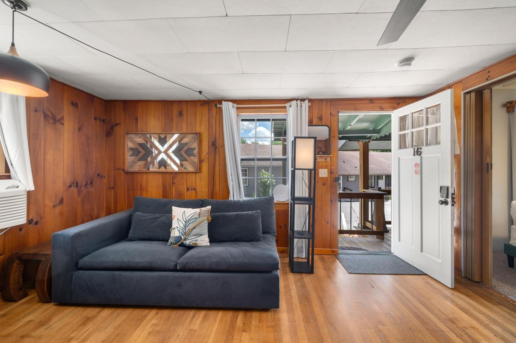 Cedarwood Inn Hendersonville Buitenkant foto