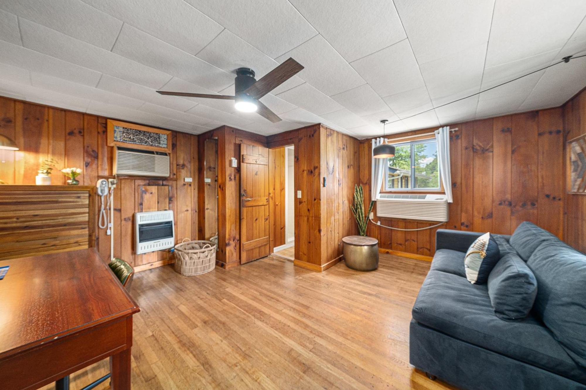 Cedarwood Inn Hendersonville Buitenkant foto