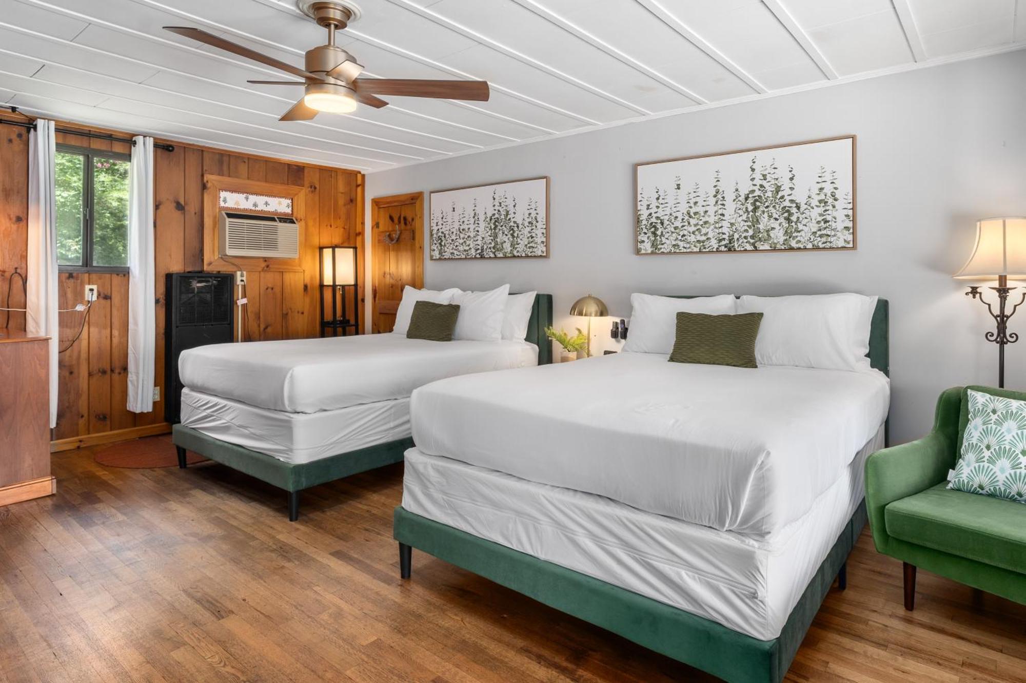 Cedarwood Inn Hendersonville Buitenkant foto
