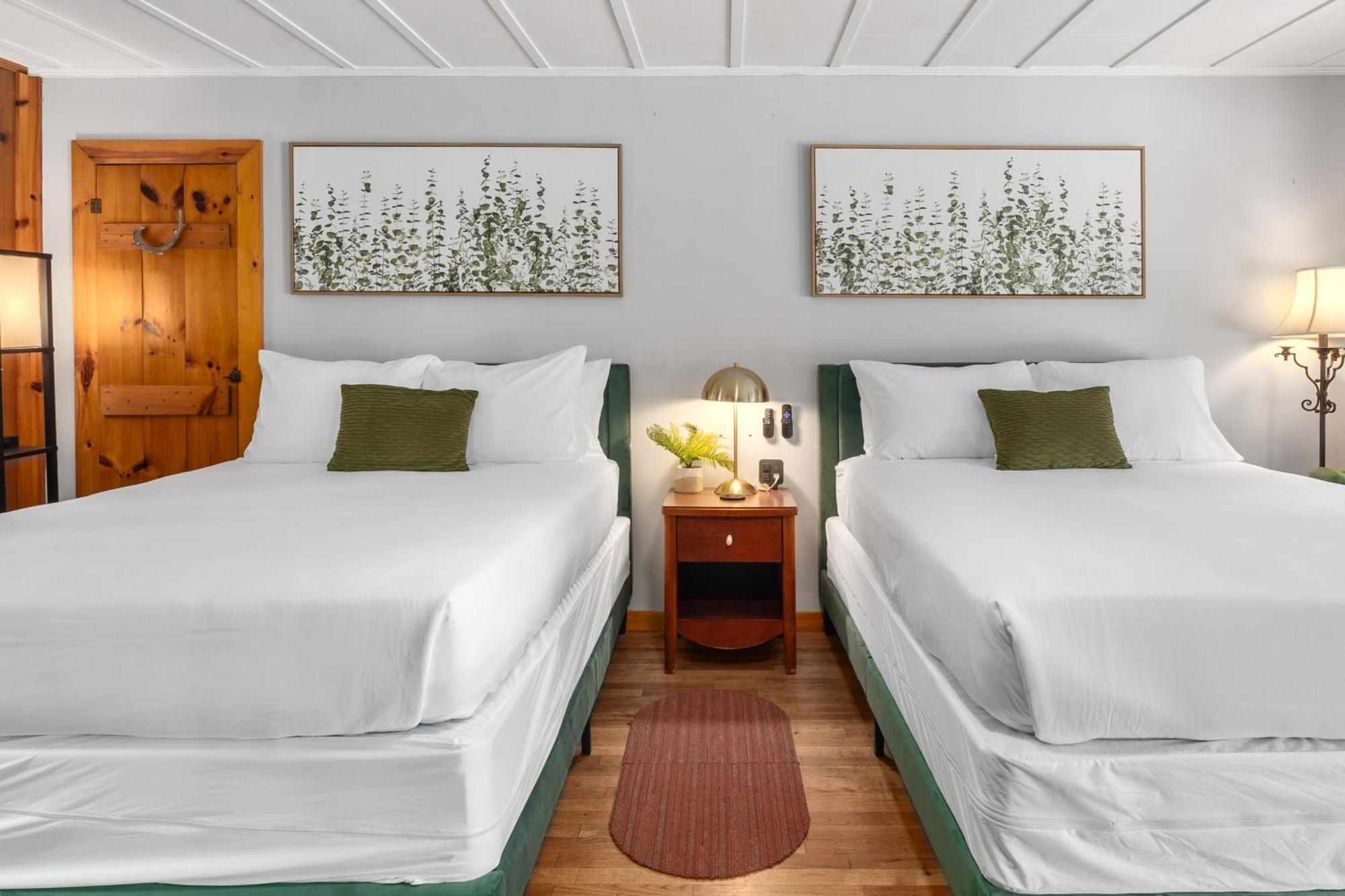 Cedarwood Inn Hendersonville Buitenkant foto