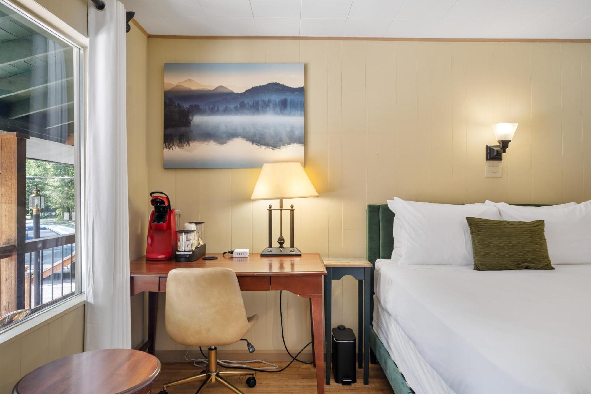 Cedarwood Inn Hendersonville Buitenkant foto