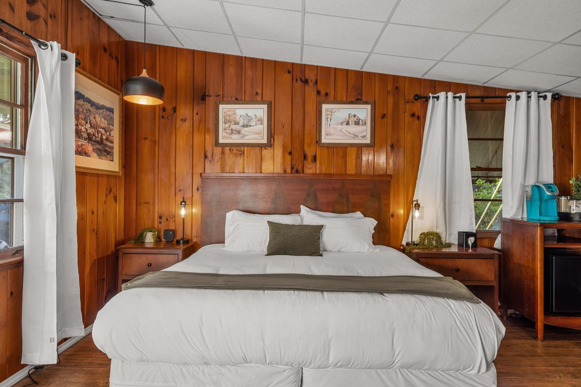 Cedarwood Inn Hendersonville Buitenkant foto