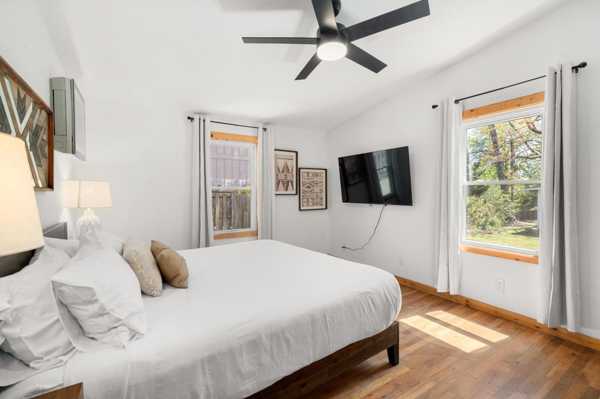 Cedarwood Inn Hendersonville Buitenkant foto