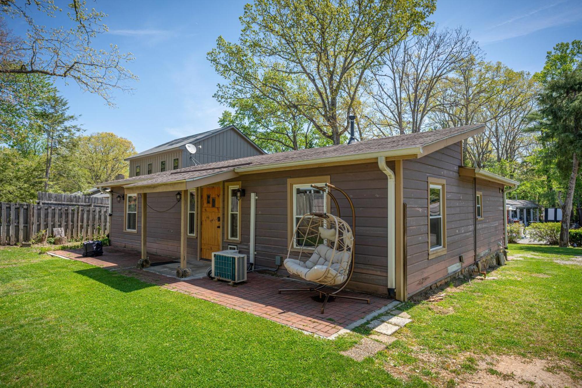 Cedarwood Inn Hendersonville Buitenkant foto